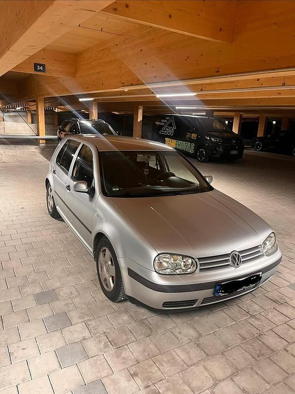 Gebraucht VW Golf IV 75 PS (55 kW) 2003 Silber Kleinwagen