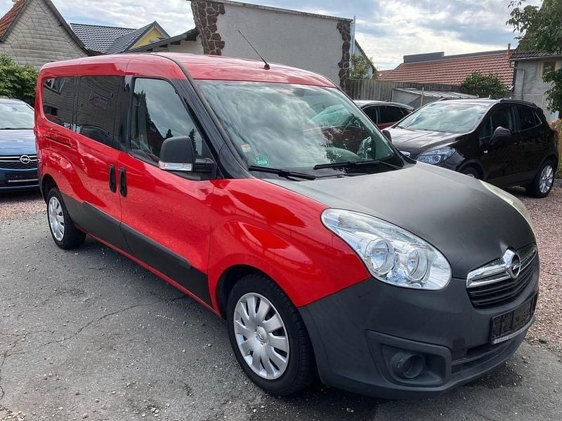 Rot Gebraucht 2013 Opel Combo Selection Van / Kleinbus | 4.900 € (Fairer Preis) - Bild 1/4