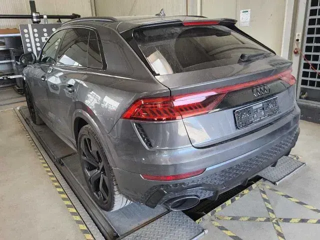 Gebraucht Audi RS Q8 Ambiente 600 PS (441 kW) 2022 Daytonagrau perleffekt (metallic) SUV