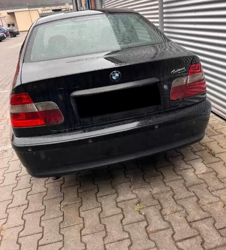 Gebraucht BMW 320 150 PS (110 kW) 2002 Schwarz Limousine
