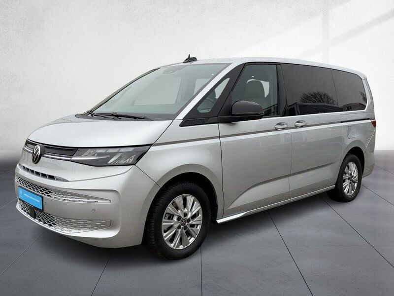 Gebraucht VW T7 Life 150 PS (110 kW) 2023 Reflexsilber metallic Van