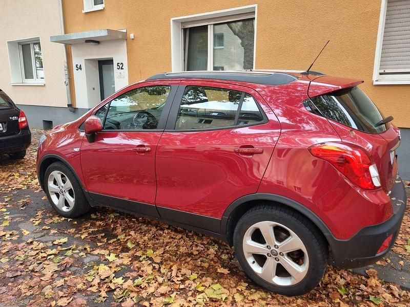 Rot Gebraucht 2013 Opel Mokka Selection SUV | 7.100 € (Fairer Preis) - Bild 1/4