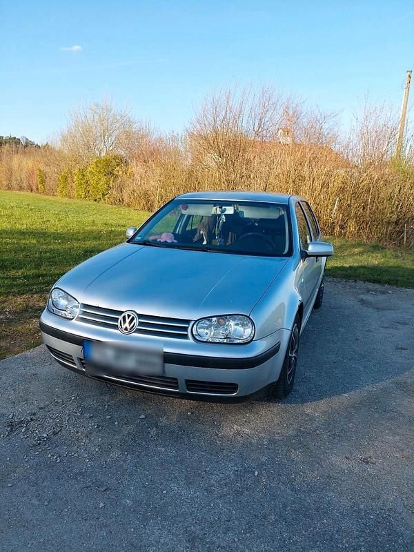 Gebraucht VW Golf IV 74 PS (54 kW) 2002 Grau Kleinwagen