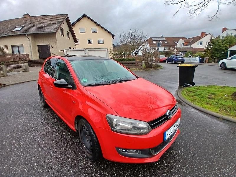 Gebraucht VW Polo Match 90 PS (66 kW) 2012 Rot Kleinwagen