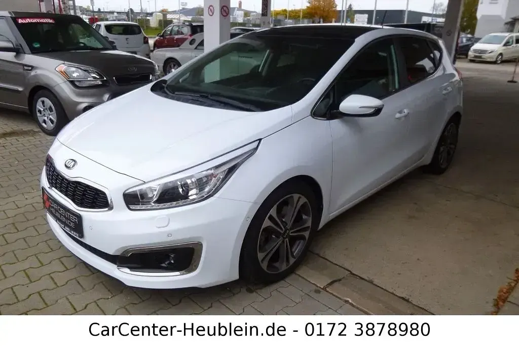 Gebraucht Kia Ceed 135 PS (99 kW) 2016 Weiß Kleinwagen