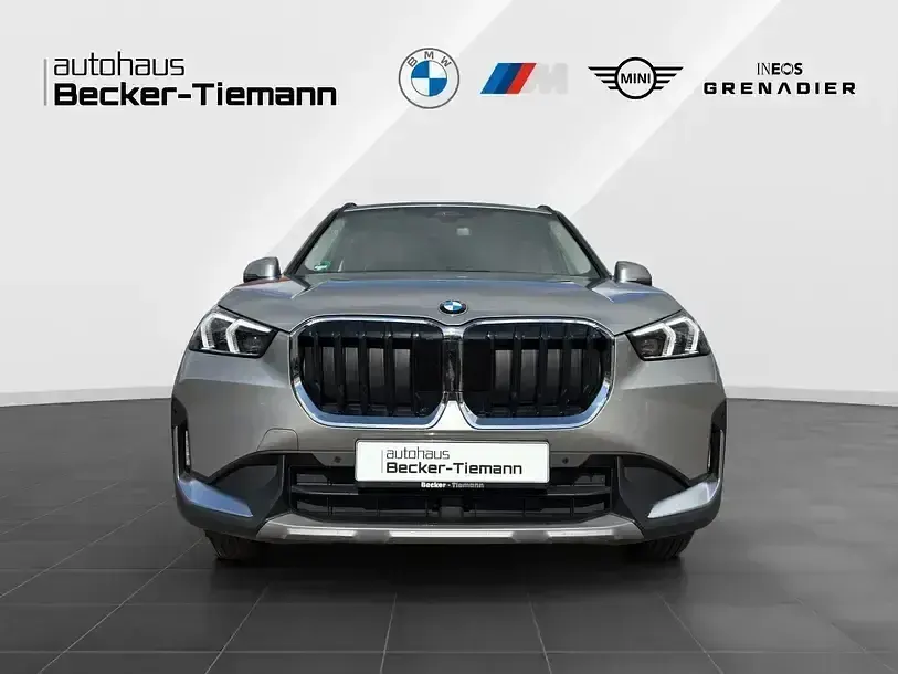 Gebraucht BMW X1 Efficient Dynamics 170 PS (125 kW) 2025 Spacesilber SUV