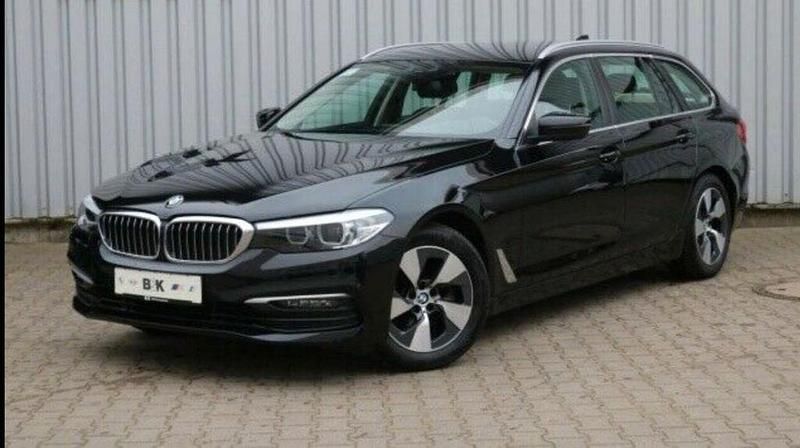 Schwarz Gebraucht 2018 BMW 520 Kombi | 22.500 € (Superpreis) - Bild 1/4