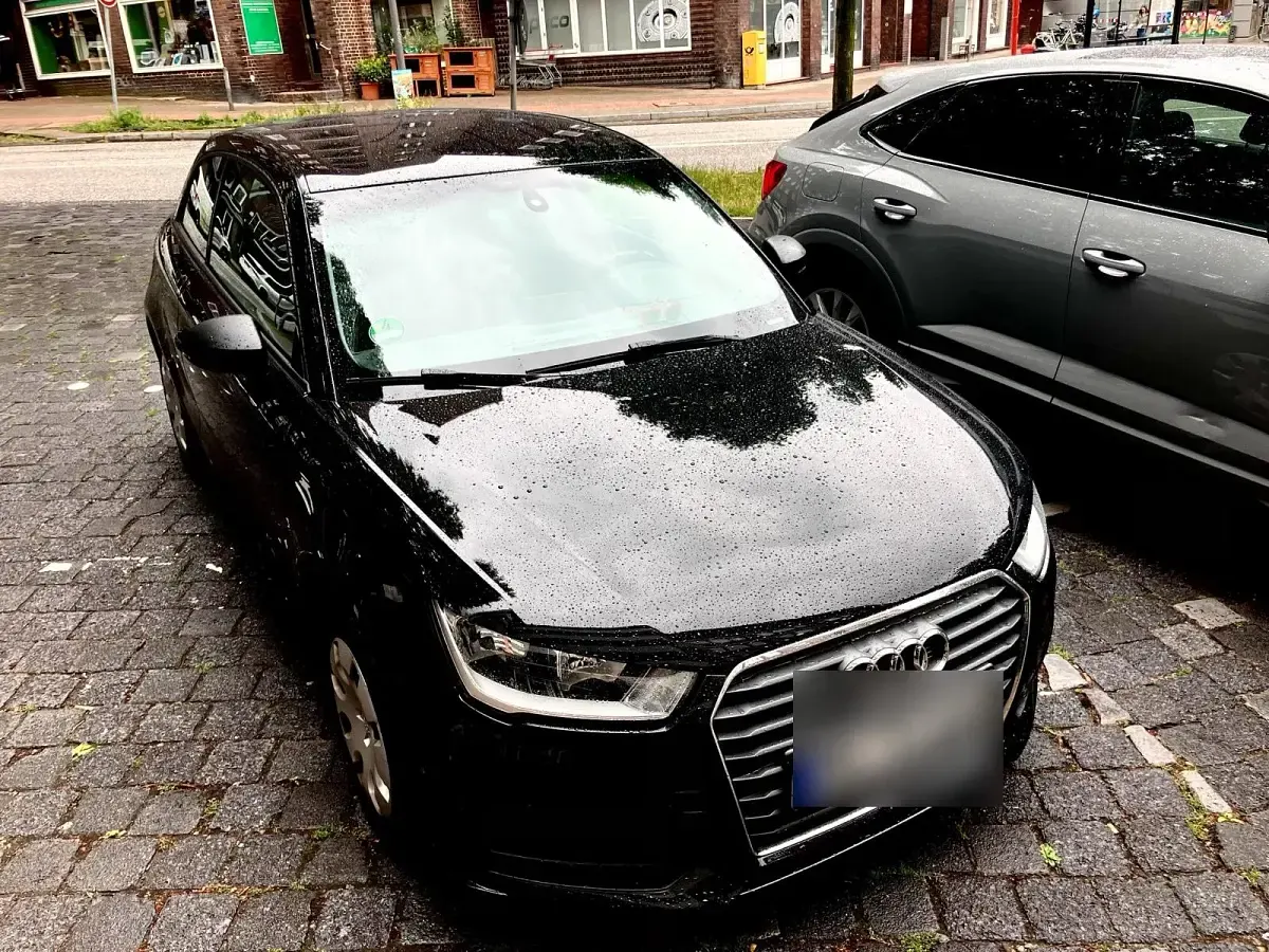 Gebraucht Audi A1 95 PS (69 kW) 2018 Schwarz Kleinwagen