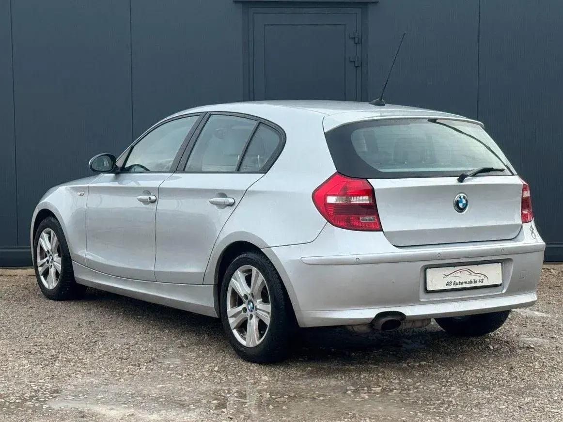 Gebraucht BMW 118 Advantage 143 PS (105 kW) 2009 Silber Kleinwagen