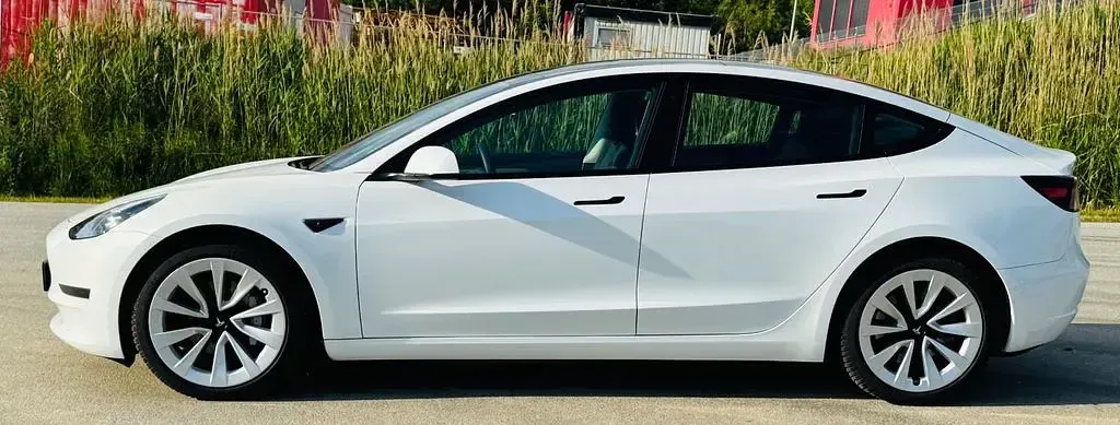 Gebraucht Tesla Model 3 366 kW (498 PS) 2022 Weiß Limousine