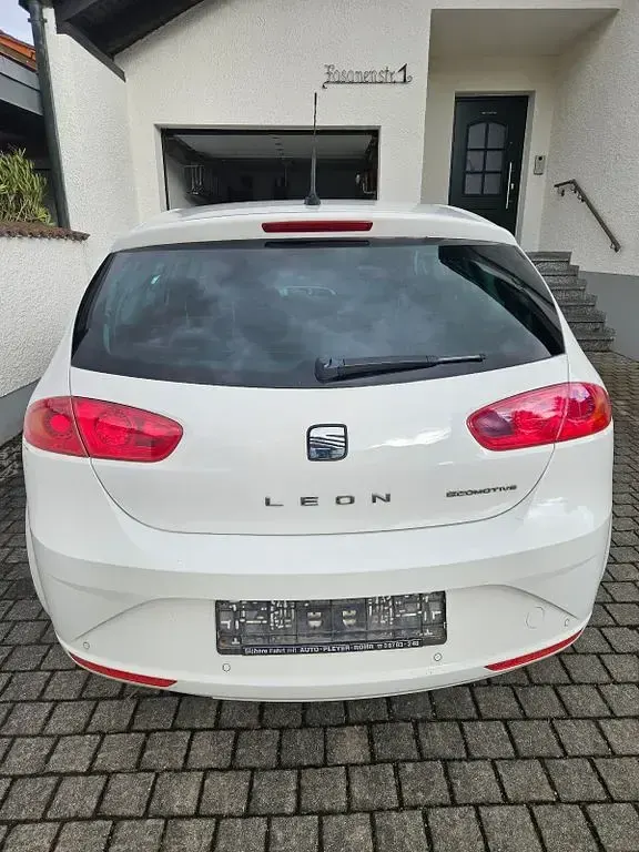 Usata Seat Leon Ecomotive 105 CV (77 kW) 2012 Bianco Berlina