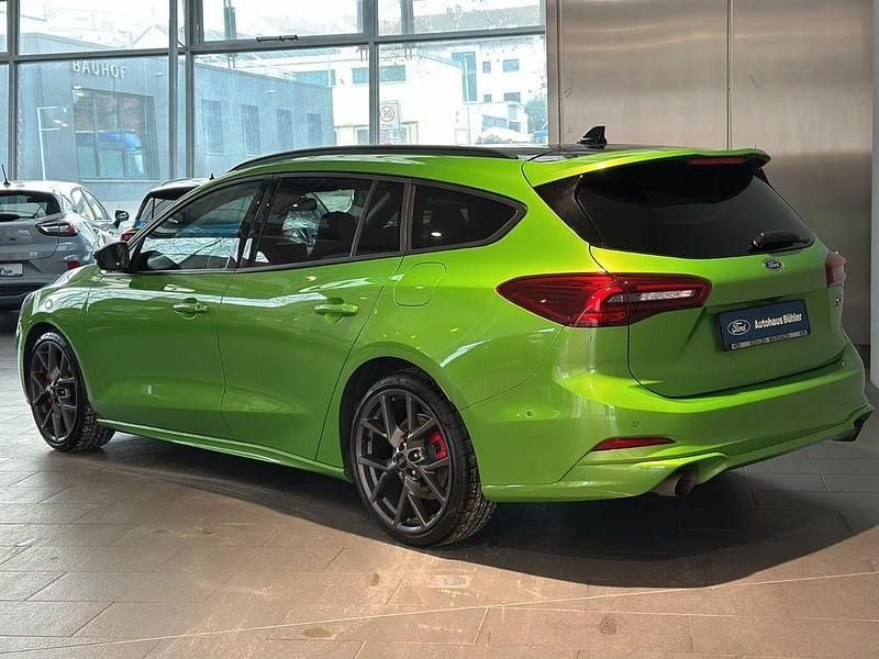 Gebraucht Ford Focus ST 280 PS (205 kW) 2024 Grün Limousine