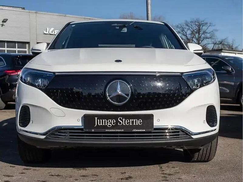 Gebraucht Mercedes EQA250+ Progressive 139 kW (190 PS) 2024 Weiß SUV