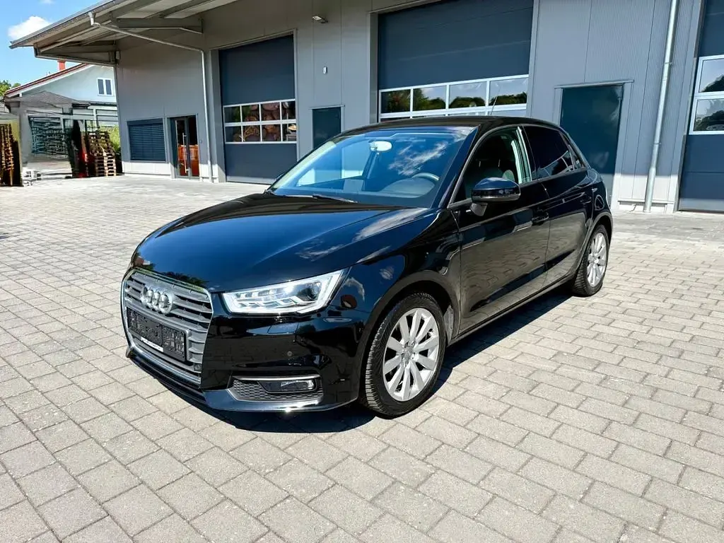 Gebraucht Audi A1 Sportback Sport 95 PS (69 kW) 2018 Schwarz Kleinwagen
