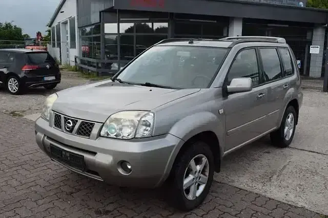 Gebraucht Nissan X-Trail 165 PS (121 kW) 2005 Silber SUV