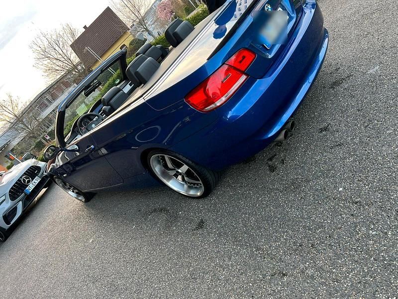 Blau Gebraucht 2009 BMW 325 Cabriolet Cabrio | 10.500 € (Fairer Preis) - Bild 1/4
