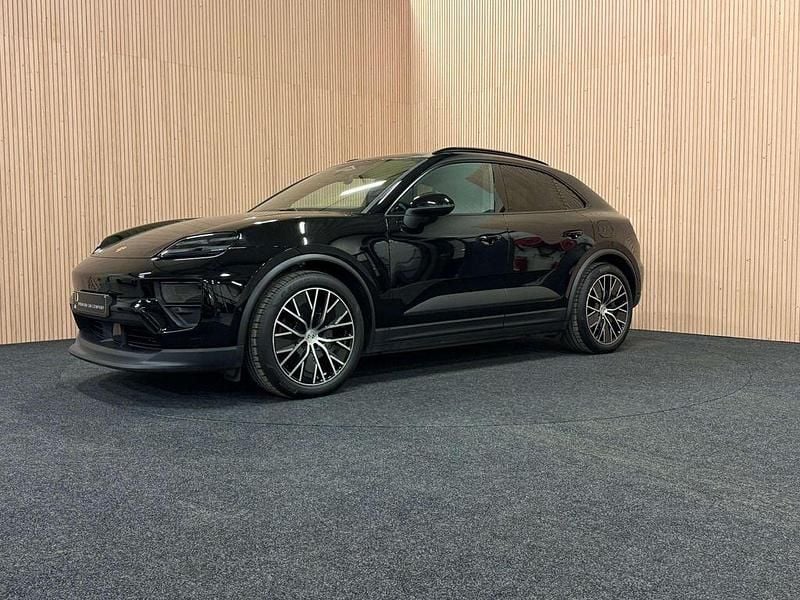 Schwarz Gebraucht 2025 Porsche Macan SUV | 88.935 € (Superpreis) - Bild 1/4