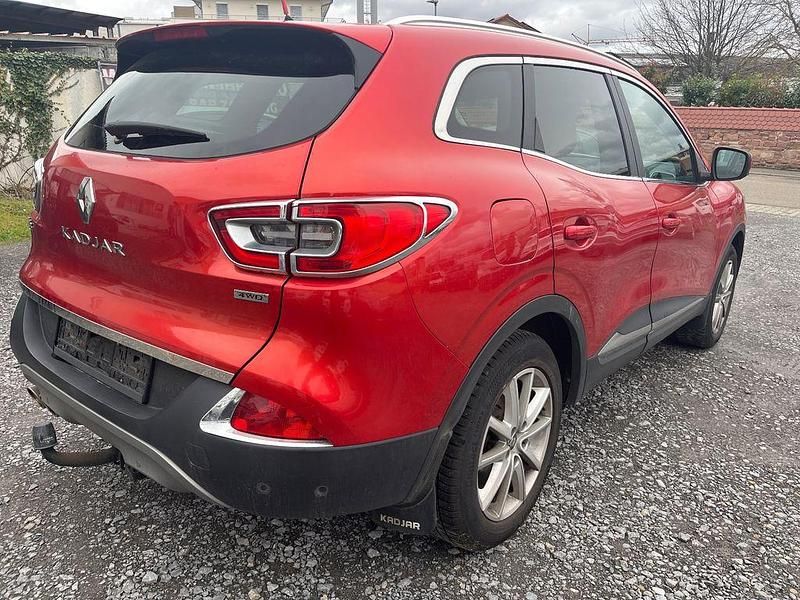 Gebraucht Renault Kadjar 131 PS (96 kW) 2015 Rot SUV