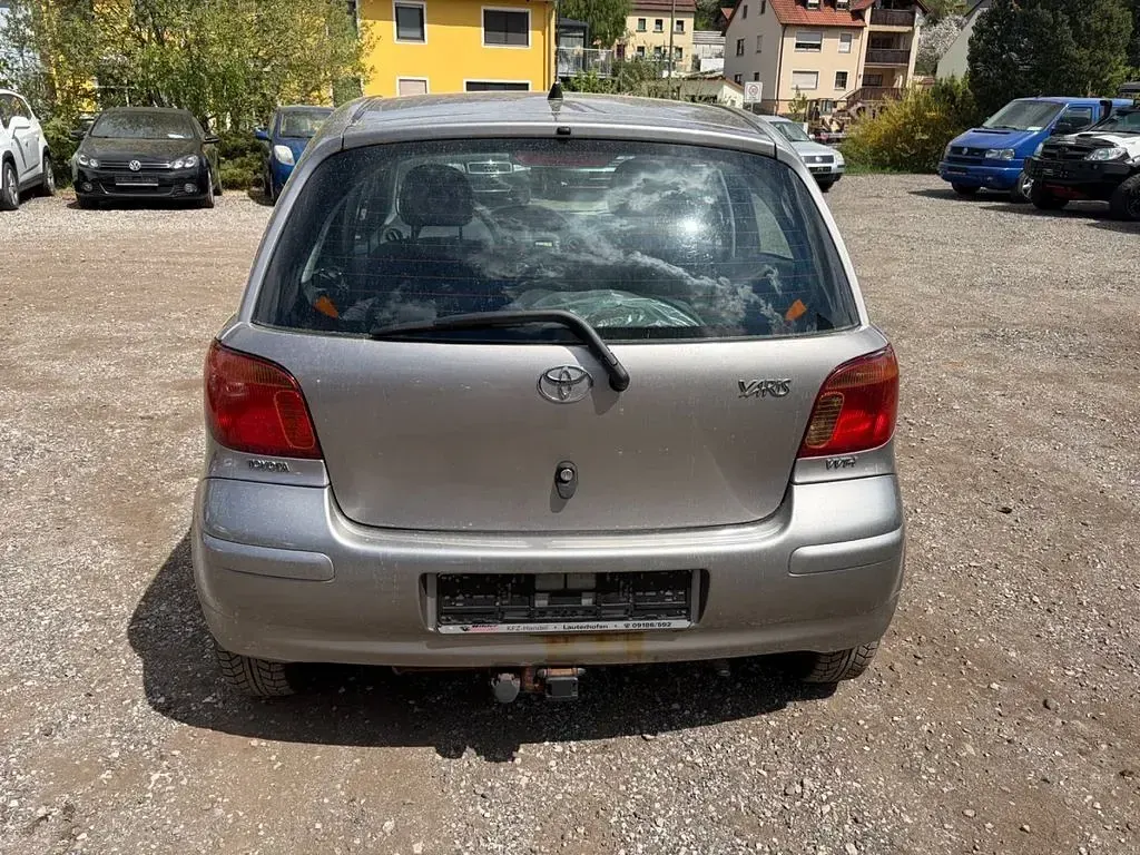 Gebraucht Toyota Yaris Sol 87 PS (63 kW) 2004 Grau Kleinwagen
