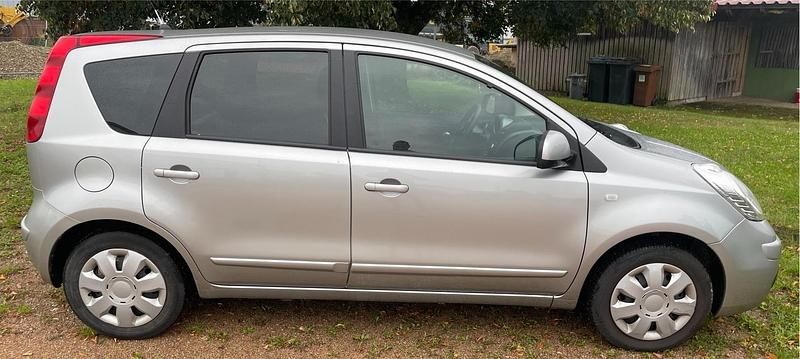 Silber Gebraucht 2008 Nissan Note Acenta Van / Kleinbus | 3.250 € (Fairer Preis) - Bild 1/4