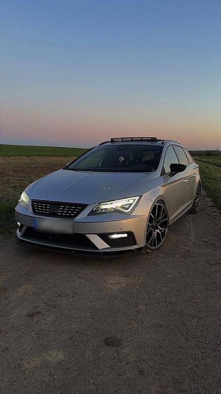 Gebraucht Seat Leon ST XCELLENCE 150 PS (110 kW) 2019 Silber Kombi