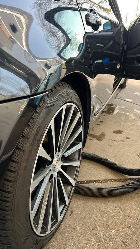 Gebraucht BMW 525 218 PS (160 kW) 2008 Schwarz Kombi