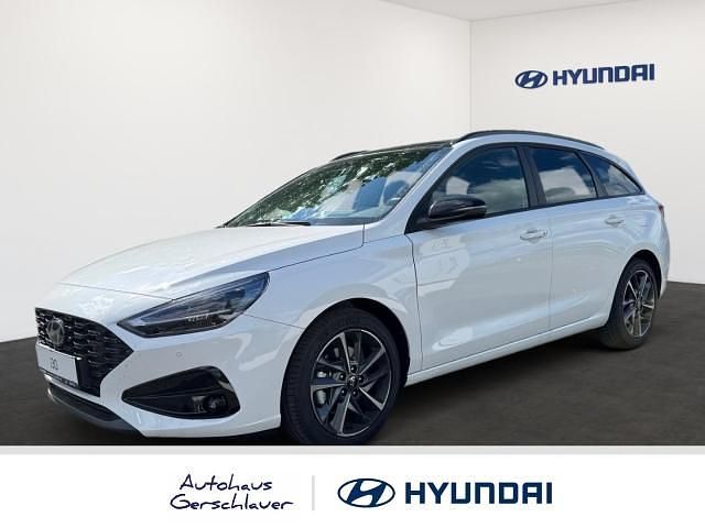 Atlas white / sol Gebraucht 2025 Hyundai i30 Advantage Kombi | 30.490 € (Teuer) - Bild 1/4