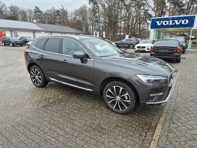 Grau Gebraucht 2022 Volvo XC60 Ultimate SUV | 46.900 € (Fairer Preis) - Bild 1/4