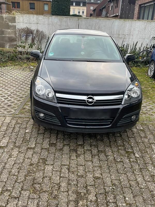 Gebraucht Opel Astra 110 PS (80 kW) 2007 Schwarz Limousine