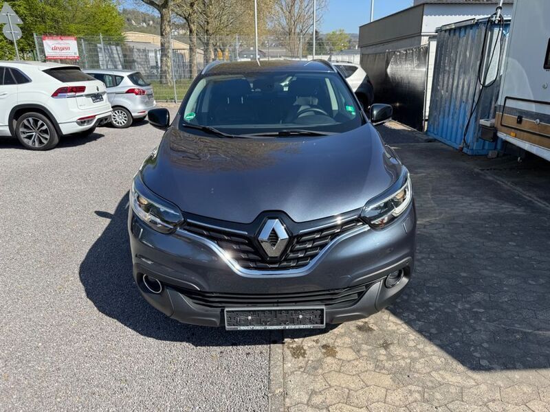 Grau Gebraucht 2018 Renault Kadjar LIMITED SUV | 14.900 € (Fairer Preis) - Bild 1/4