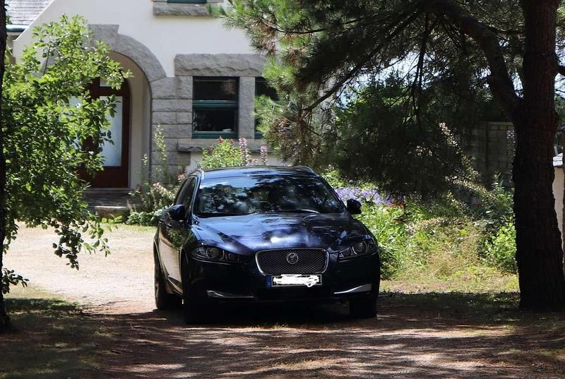 Blau Gebraucht 2014 Jaguar XF Kombi | 8.999 € (Fairer Preis) - Bild 1/1