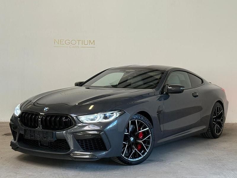 Grau Gebraucht 2021 BMW M8 Competition Edition Coupé | 80.970 € (Guter Preis) - Bild 1/4