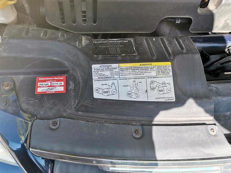 Gebraucht Chrysler Voyager 145 PS (106 kW) 2006 Blau Van / Kleinbus