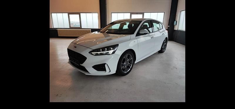 Gebraucht Ford Focus ST-Line 120 PS (88 kW) 2018 Weiß Limousine