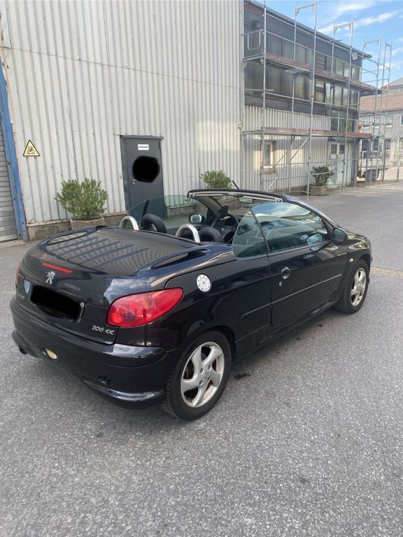Schwarz Gebraucht 2005 Peugeot 206 CC Cabrio | 2.000 € (Fairer Preis) - Bild 1/4