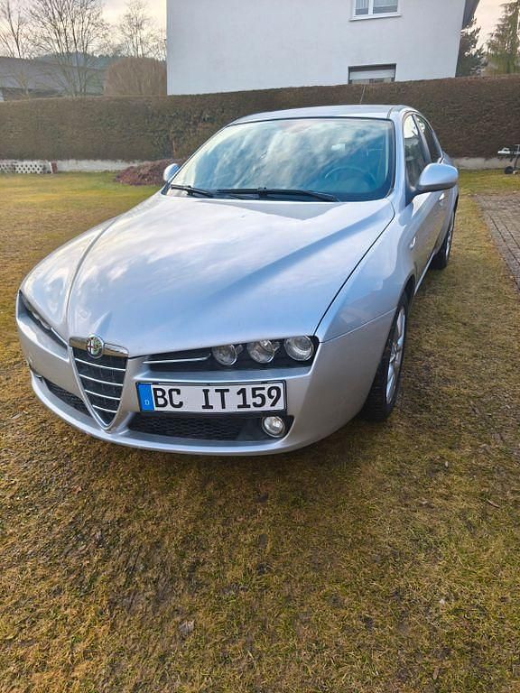Schwarz Gebraucht 2006 Alfa Romeo 159 Distinctive Limousine | 4.050 € (Etwas zu teuer) - Bild 1/4