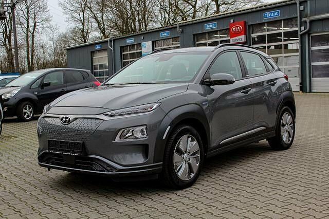 Grau metallic Gebraucht 2020 Hyundai Kona SUV | 16.990 € (Fairer Preis) - Bild 1/2
