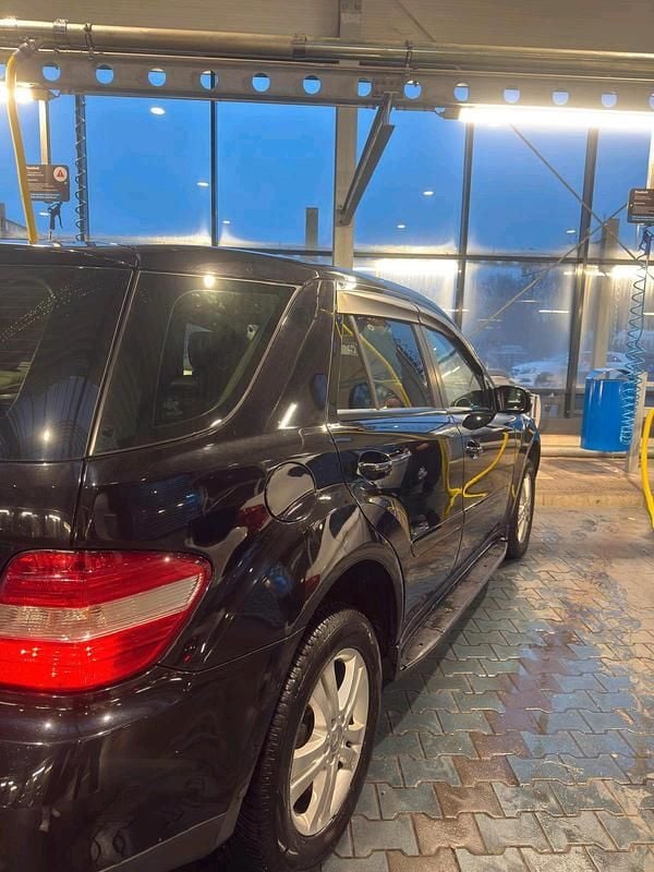 Usata Mercedes ML320 2008 Nero SUV