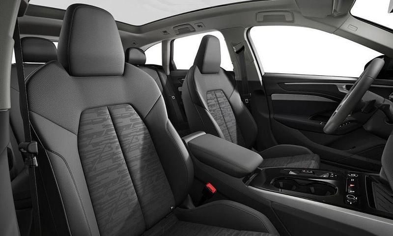 Gebraucht Audi A6 Sport 204 PS (150 kW) 2025 Mythosschwarz metallic Kombi