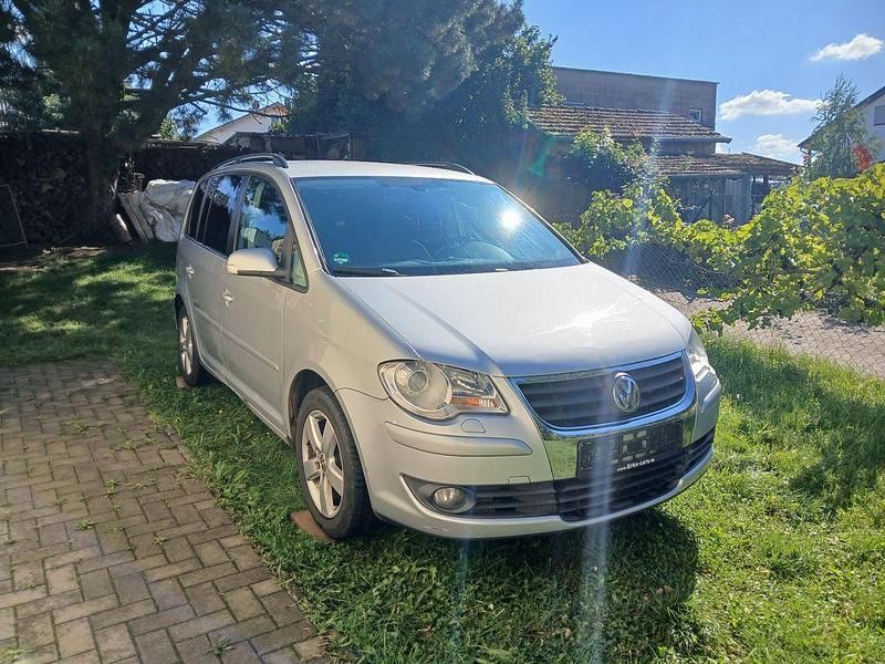 Silber Gebraucht 2008 VW Touran United Van / Kleinbus | 1.900 € (Superpreis) - Bild 1/4