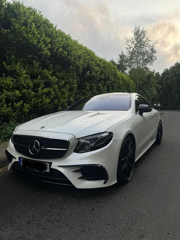 Gebraucht Mercedes E400 340 PS (250 kW) 2020 Weiß Coupé