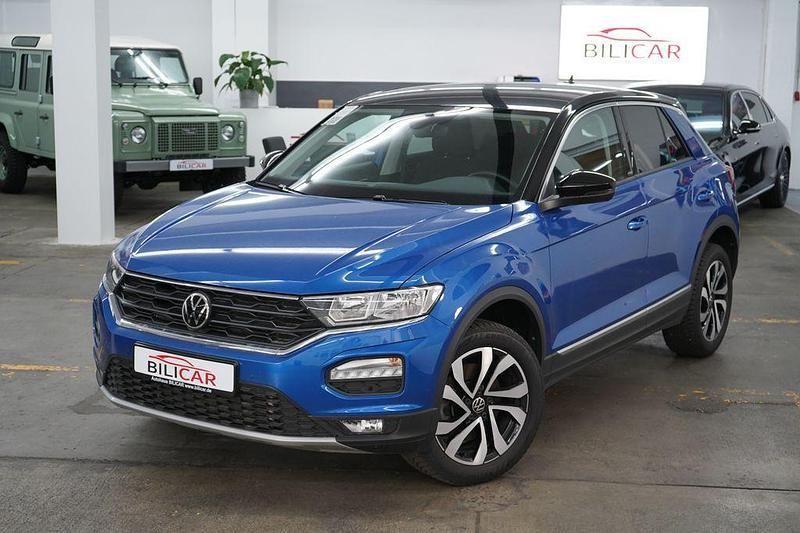 Blau Gebraucht 2021 VW T-Roc Active SUV | 22.610 € (Fairer Preis) - Bild 1/4