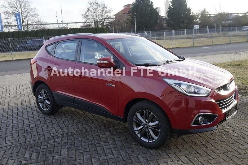 Gebraucht Hyundai ix35 Finale 116 PS (85 kW) 2015 Rot SUV