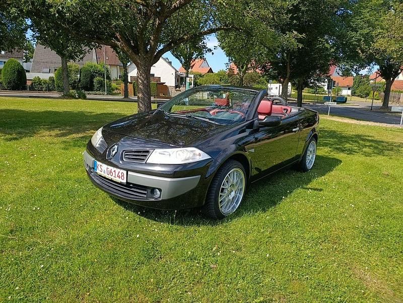 Gebraucht Renault Mégane Cabriolet Dynamique 163 PS (119 kW) 2006 Schwarz Cabrio