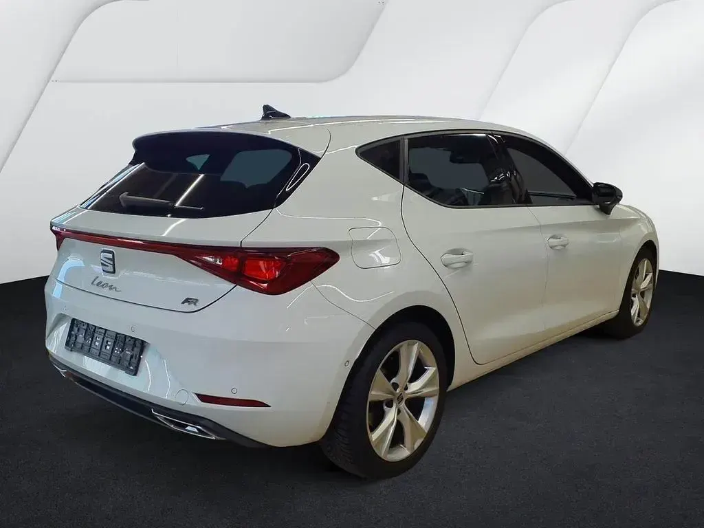 Gebraucht Seat Leon FR 150 PS (110 kW) 2025 Weiß Limousine
