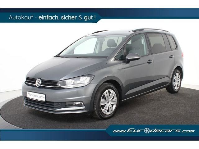 Gebraucht 2019 VW Touran Comfortline Van / Kleinbus | 18.850 € (Superpreis) - Bild 1/4