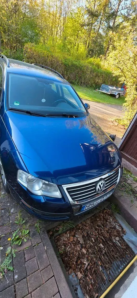 Gebraucht VW Passat Individual 105 PS (77 kW) 2008 Blau Limousine