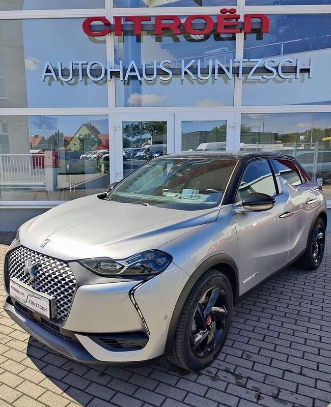 Artensegrau/dach onyxschwarz Gebraucht 2020 DS Automobiles DS3 Crossback E-Tense Performance SUV | 15.650 € (Fairer Preis) - Bild 1/4