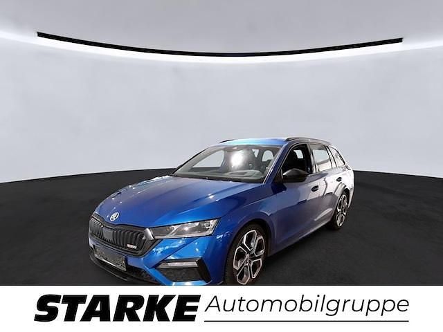 Blau (raceblau metallic) Gebraucht 2022 Skoda Octavia Plus Edition Kombi | 29.930 € (Fairer Preis) - Bild 1/4