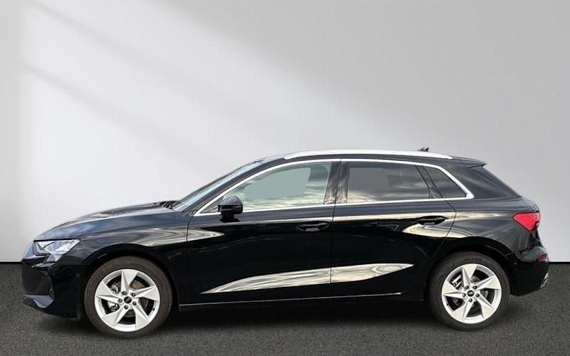 Gebraucht Audi A3 Ambiente 116 PS (85 kW) 2025 Schwarz Limousine